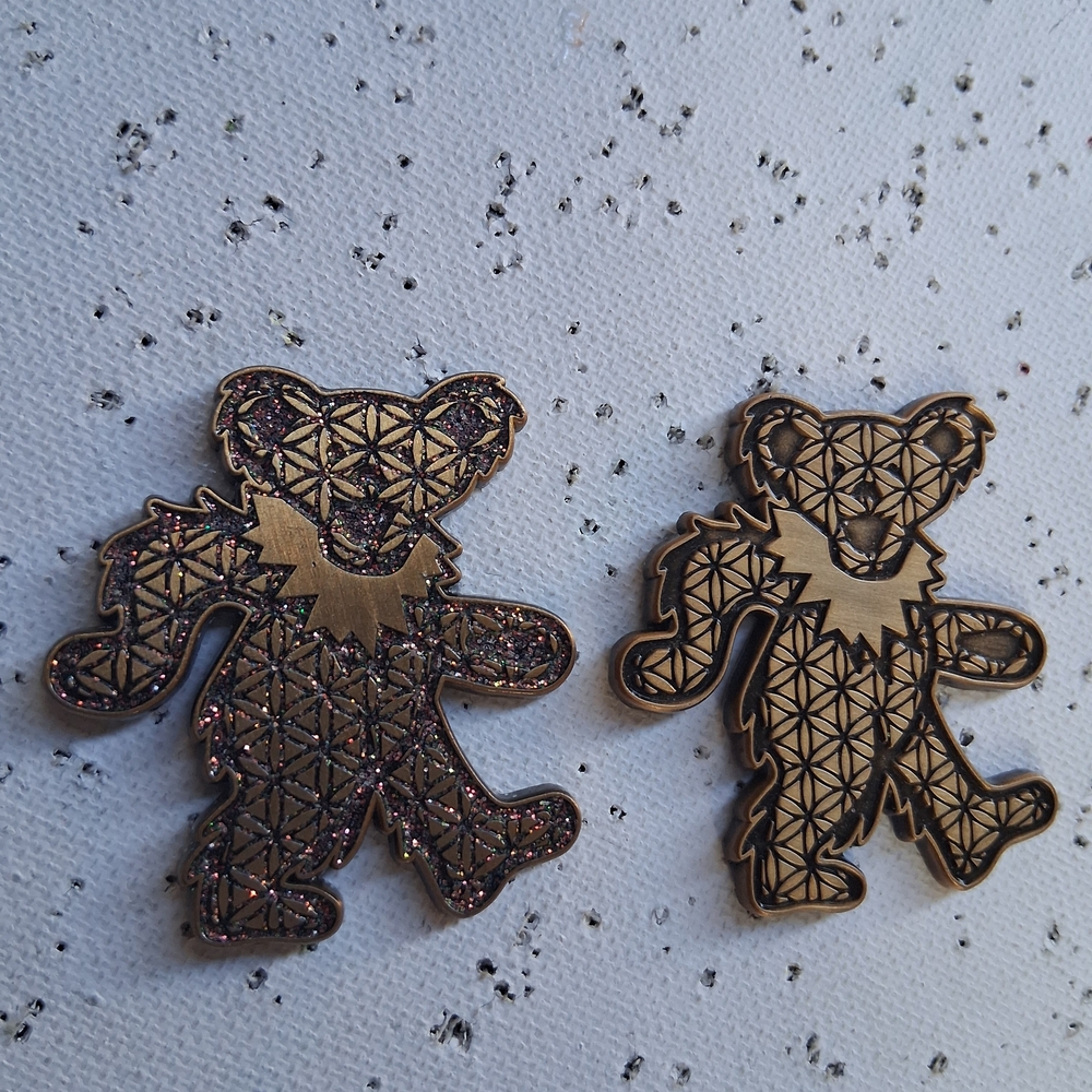 Grateful Dead Dancing Bear Sacred G Glitter And Non Glitter Pin Set (Gold)